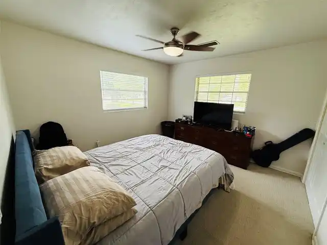 Listing Photo 15