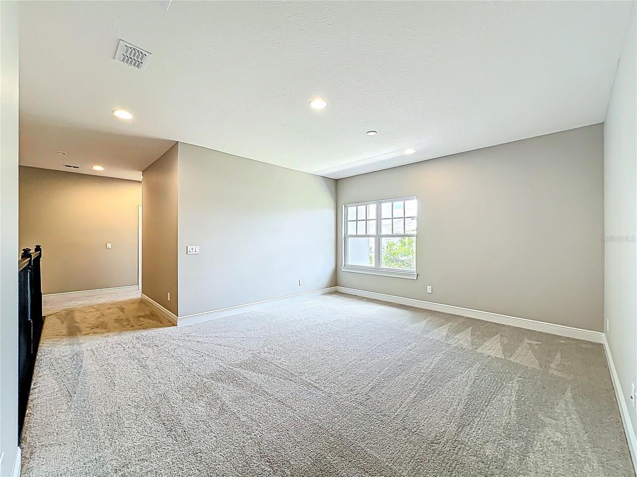 Listing Photo 33