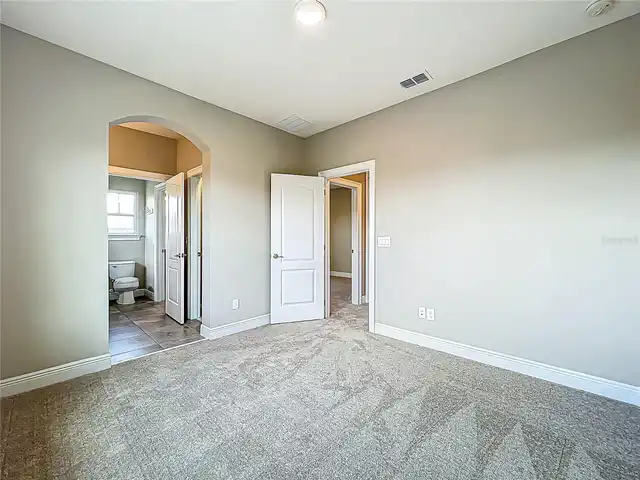 Listing Photo 34