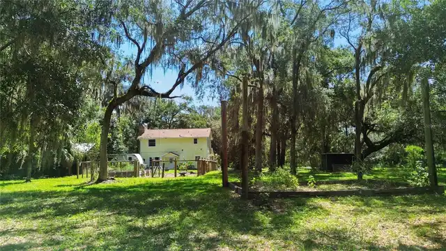 Listing Photo 37