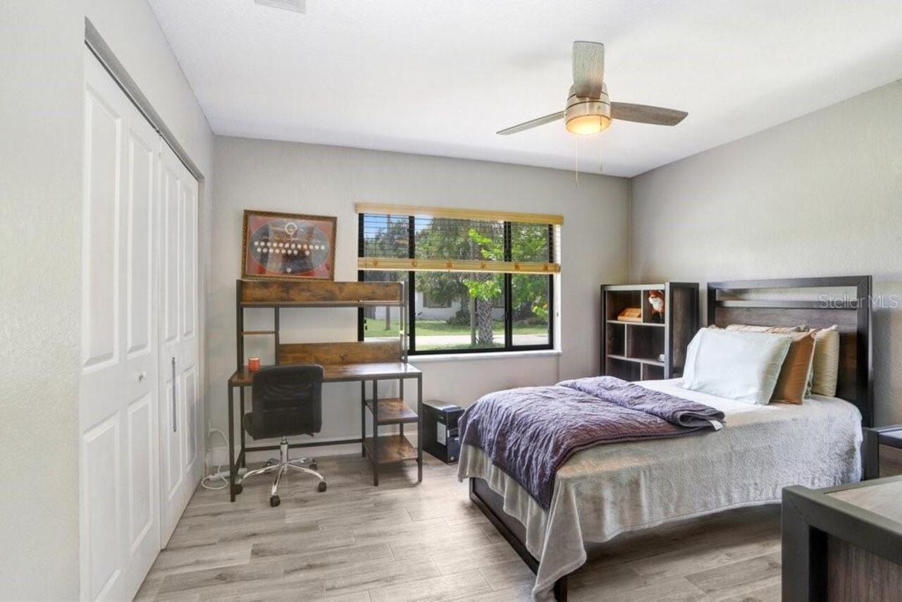 Listing Photo 15