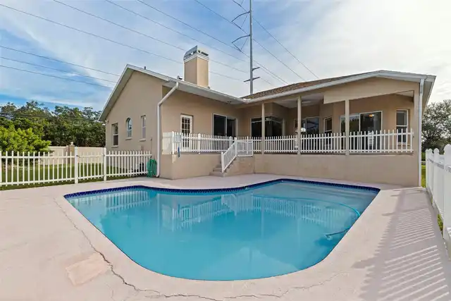 Listing Photo 43
