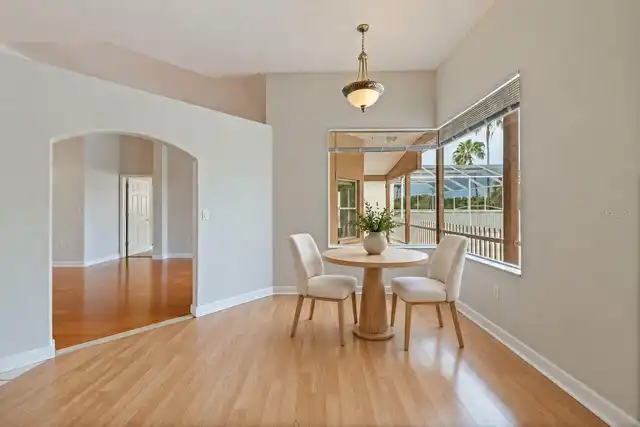 Listing Photo 17