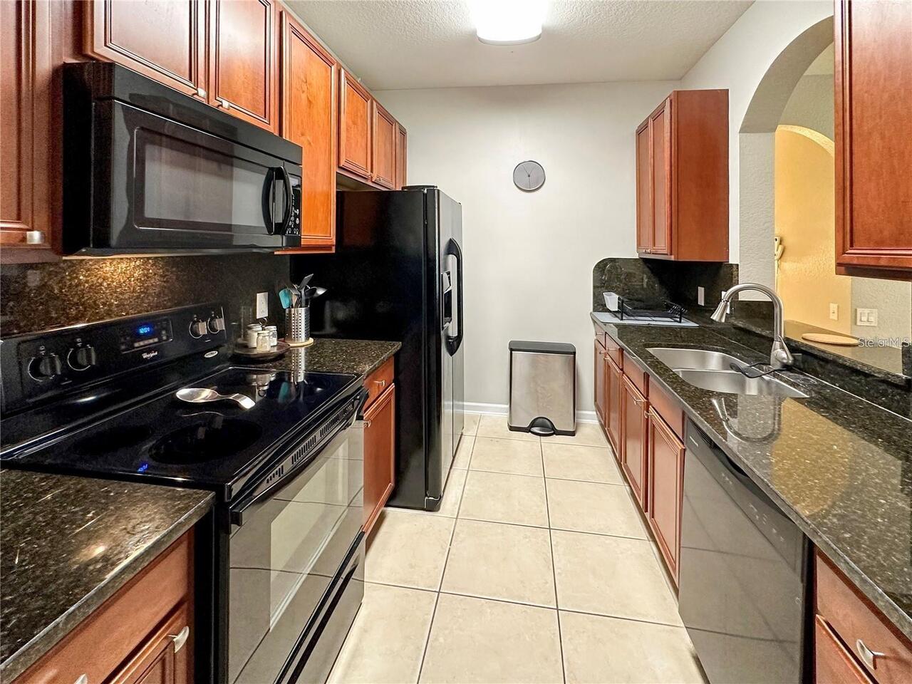 Listing Photo 8
