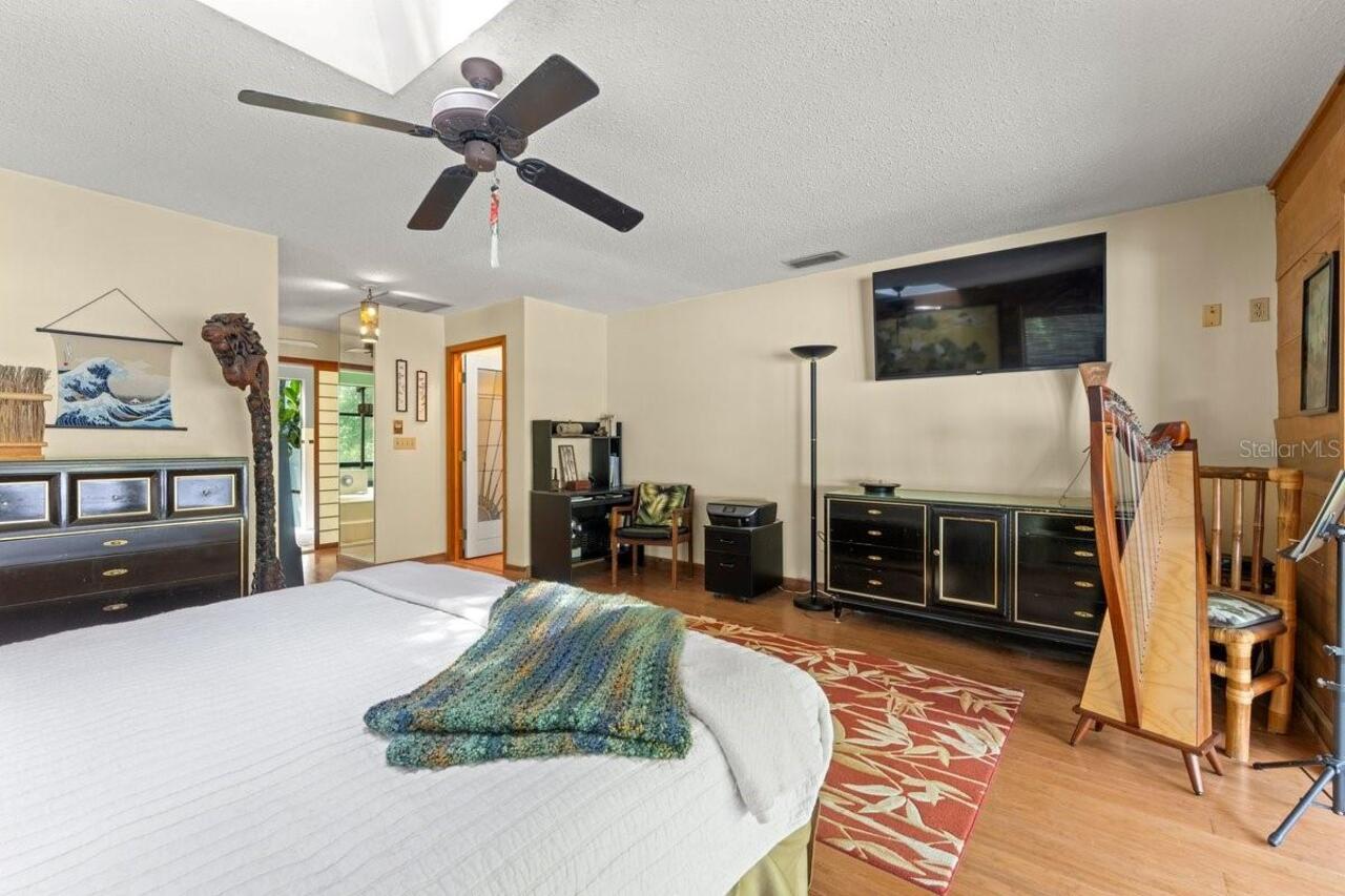Listing Photo 25