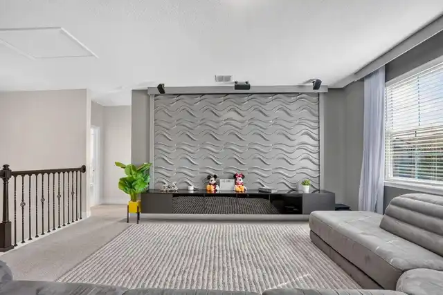 Listing Photo 18