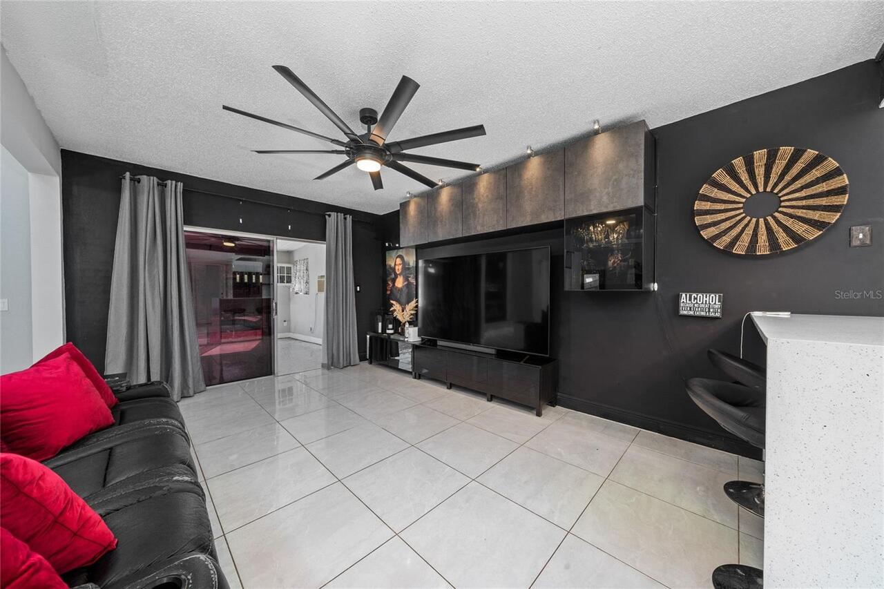 Listing Photo 9