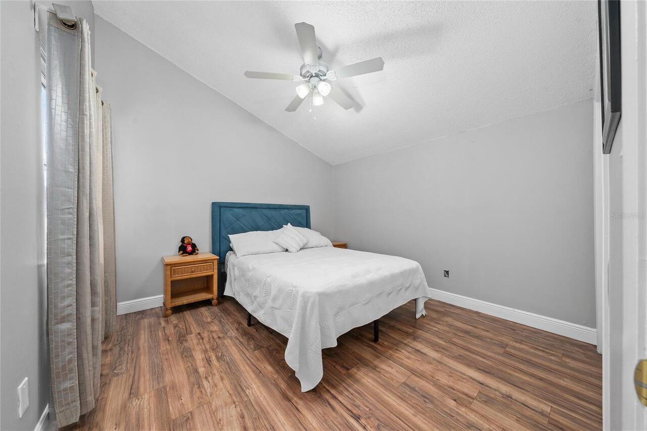 Listing Photo 23