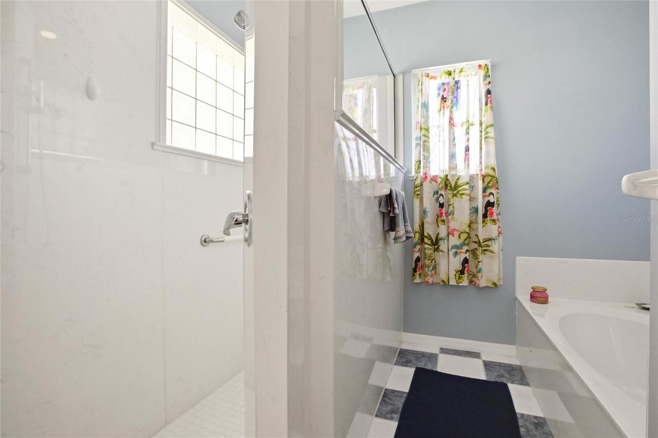 Listing Photo 23