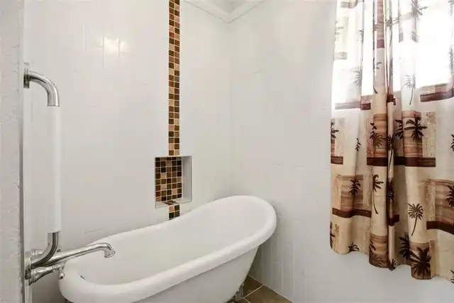 Listing Photo 28