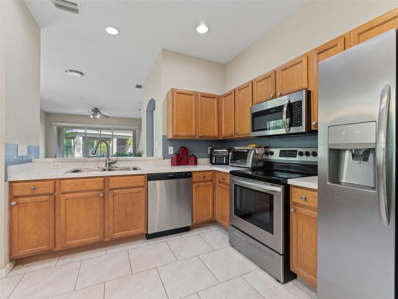 Listing Photo 9