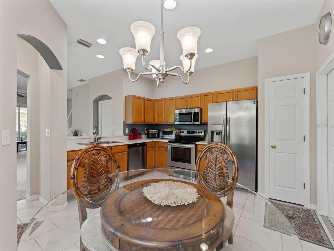 Listing Photo 11