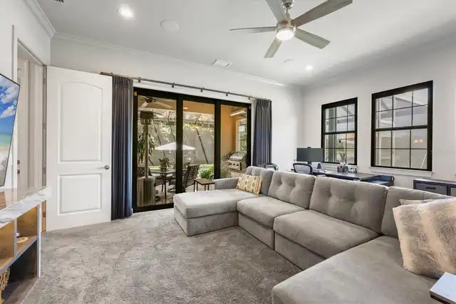 Listing Photo 16