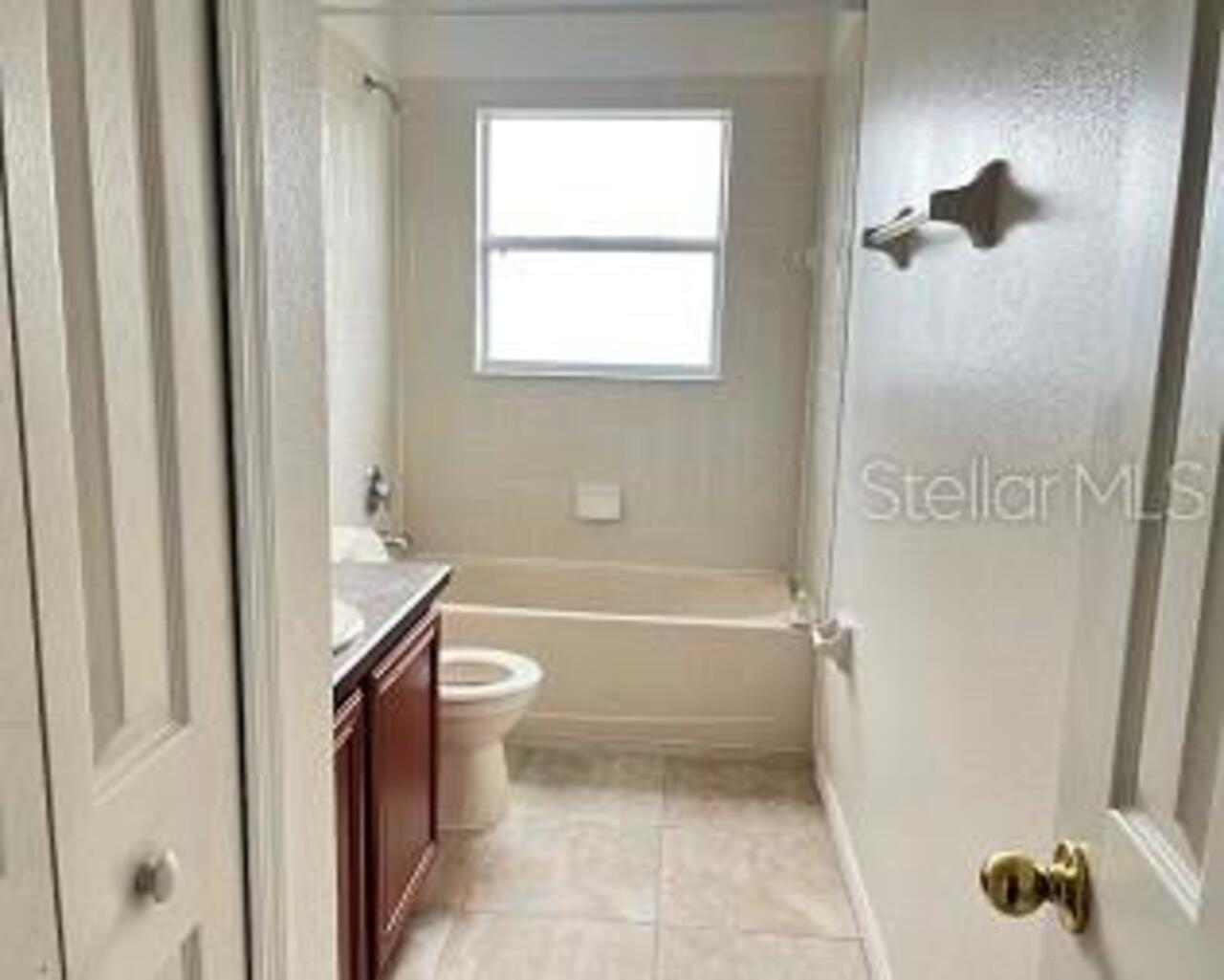 Listing Photo 9