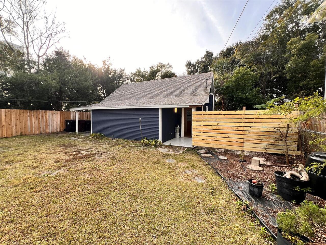 Listing Photo 11