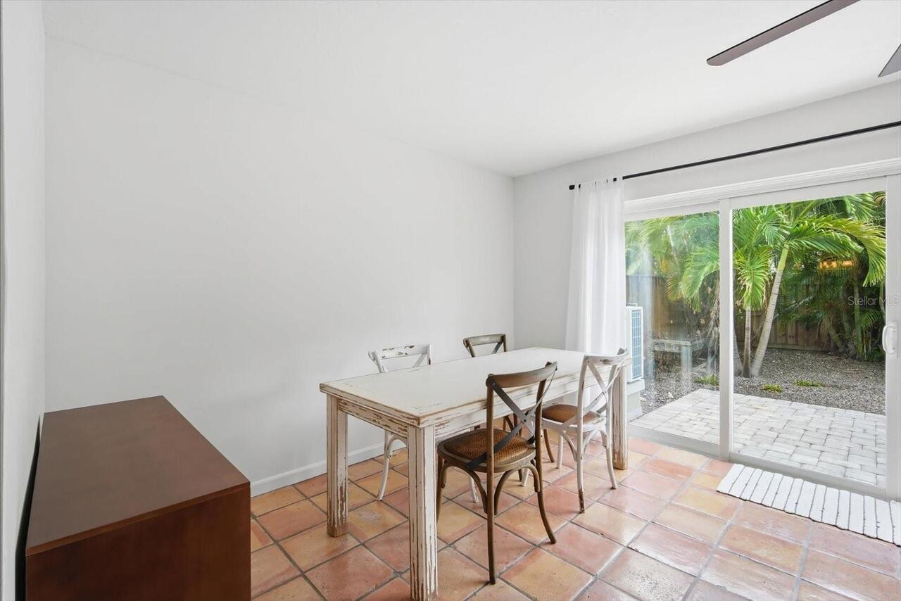 Listing Photo 10