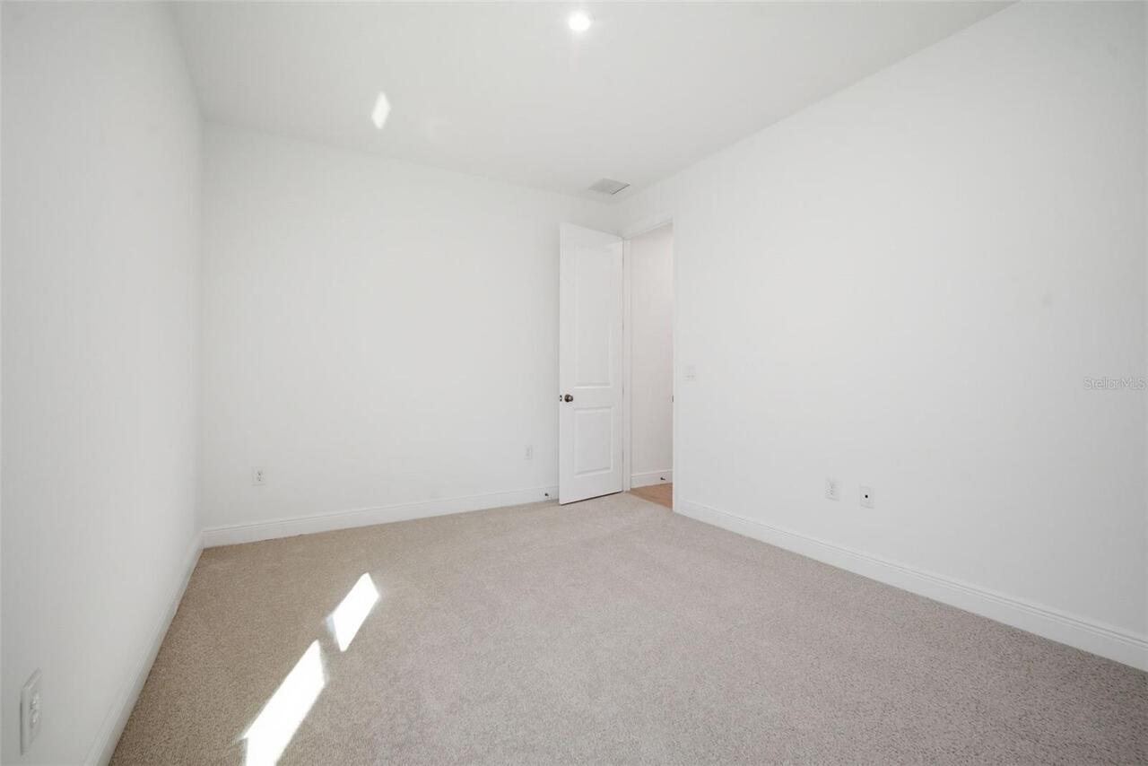 Listing Photo 43