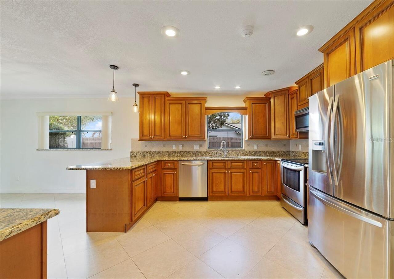 Listing Photo 5