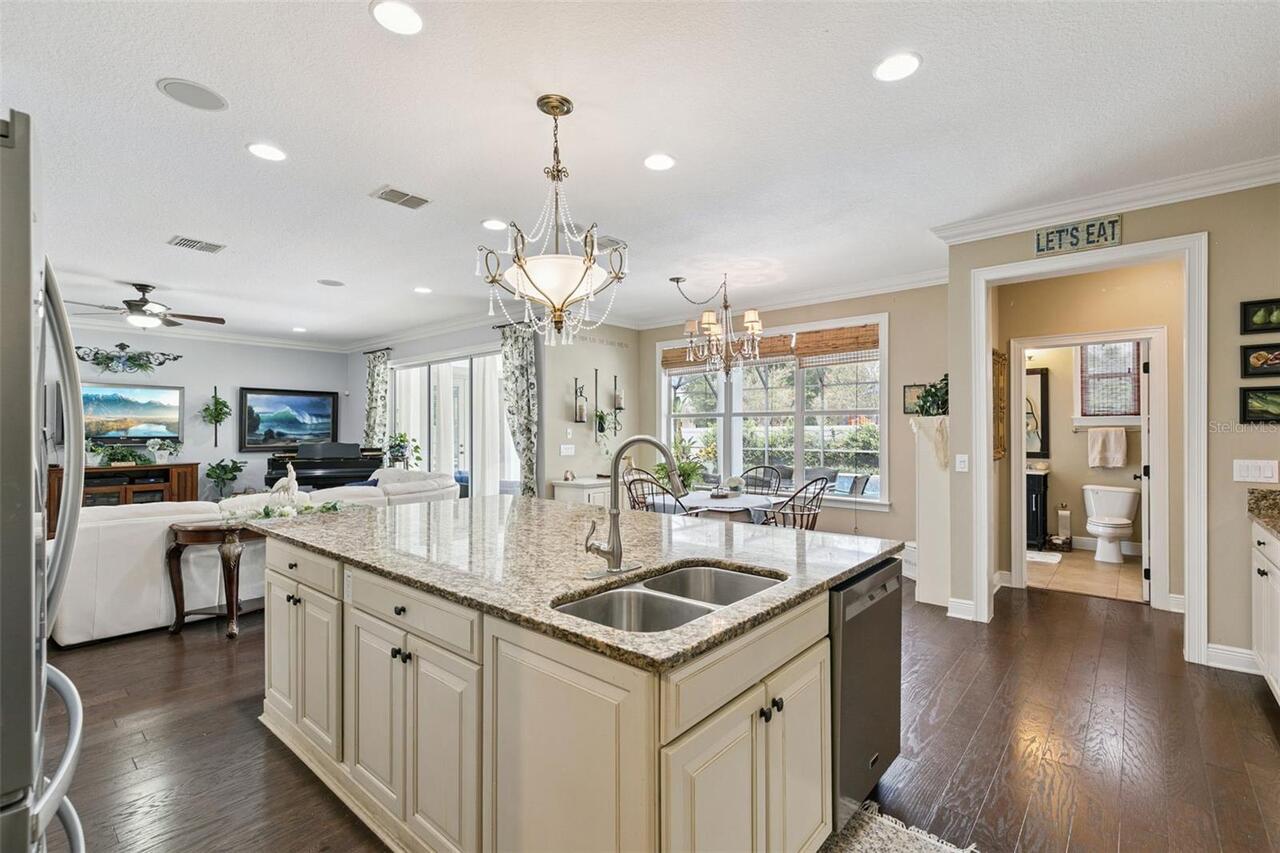 Listing Photo 18