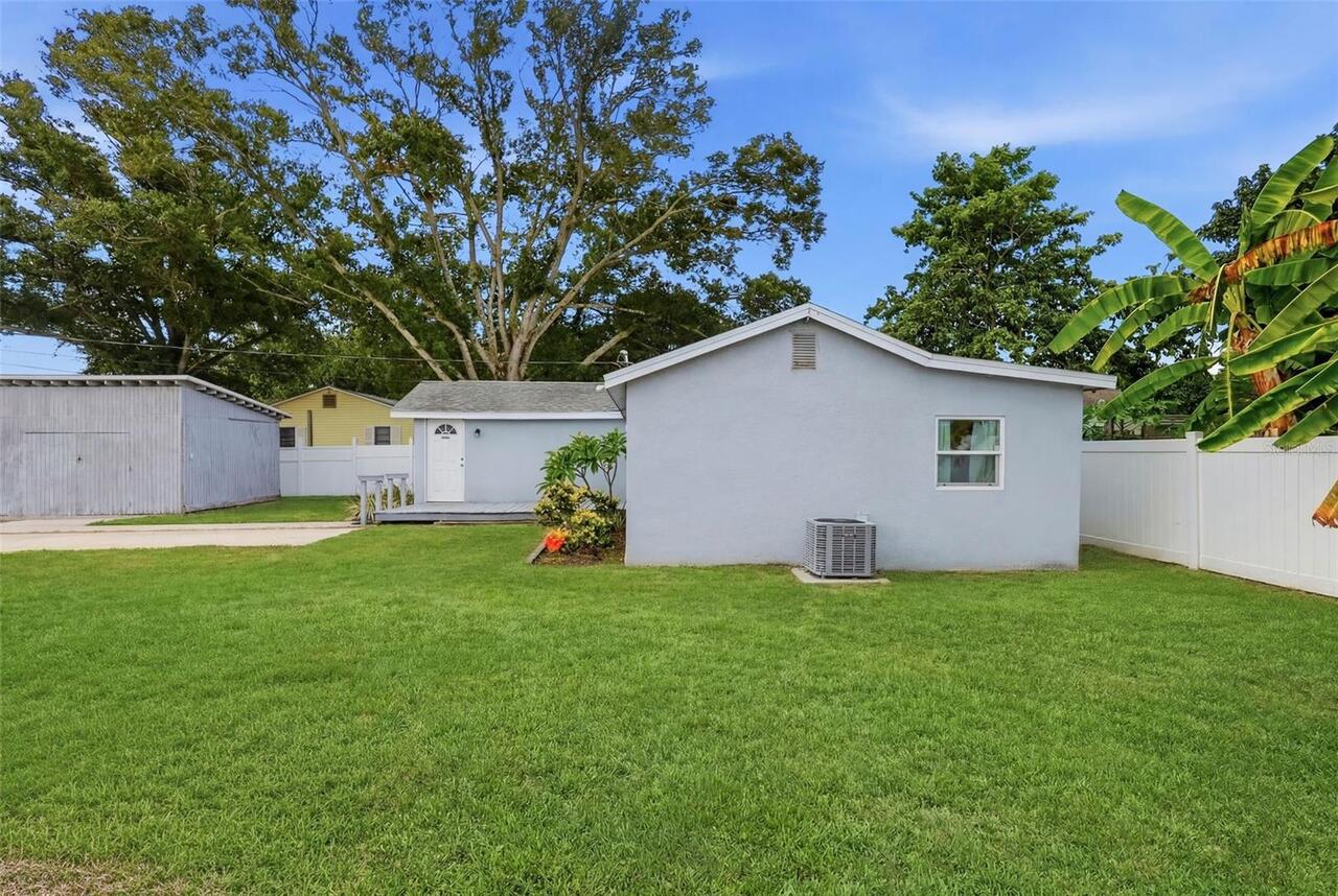 Listing Photo 9