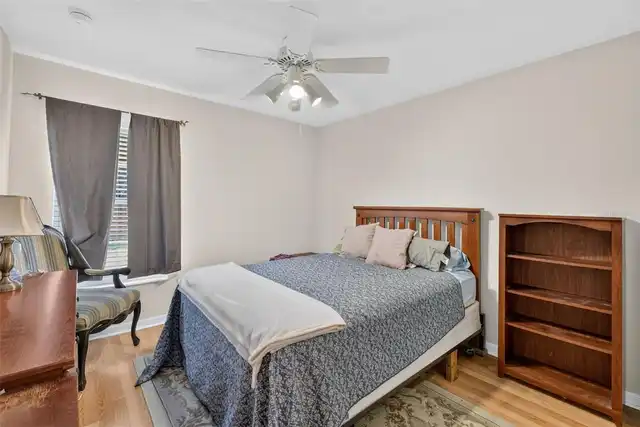 Listing Photo 14