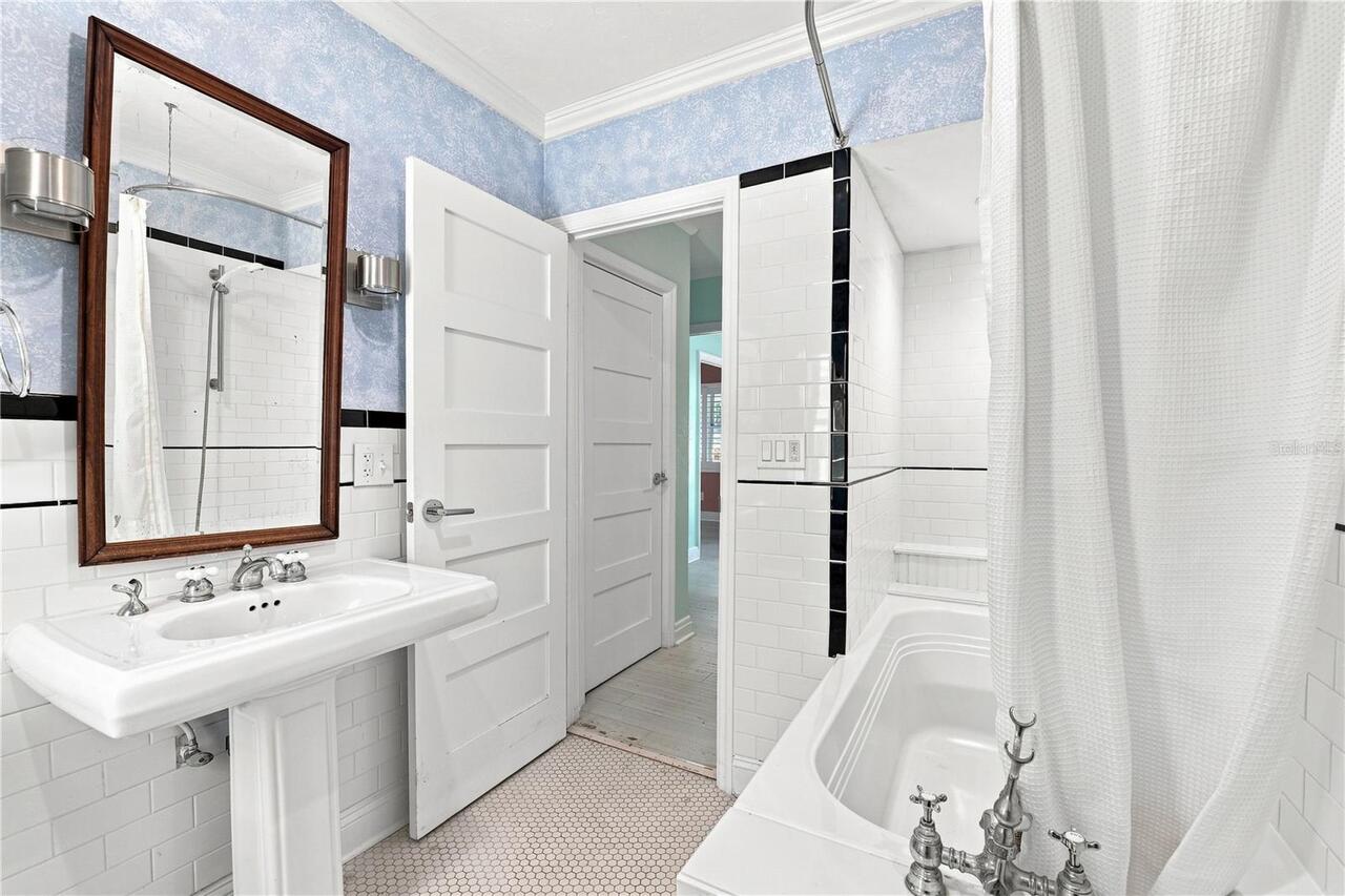 Listing Photo 37