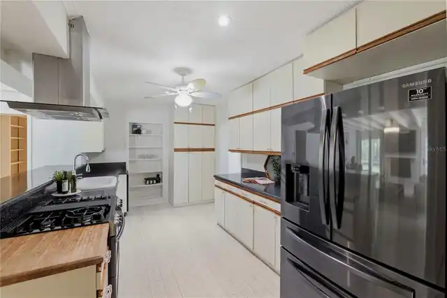 Listing Photo 21