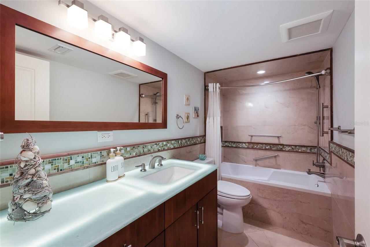 Listing Photo 25