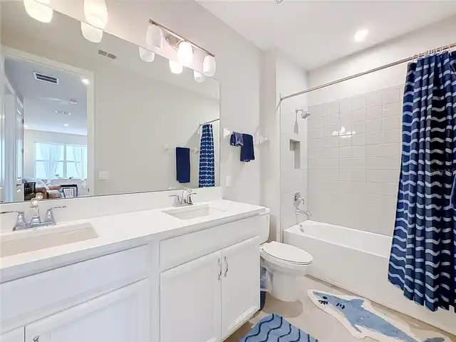 Listing Photo 17