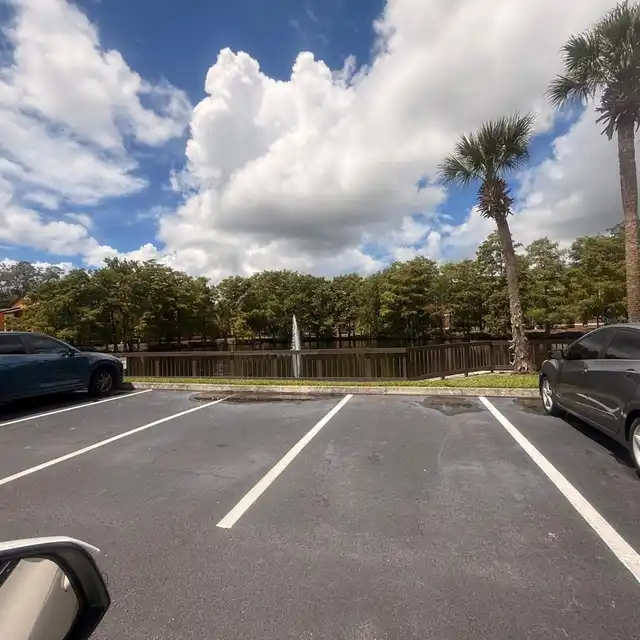 Listing Photo 10