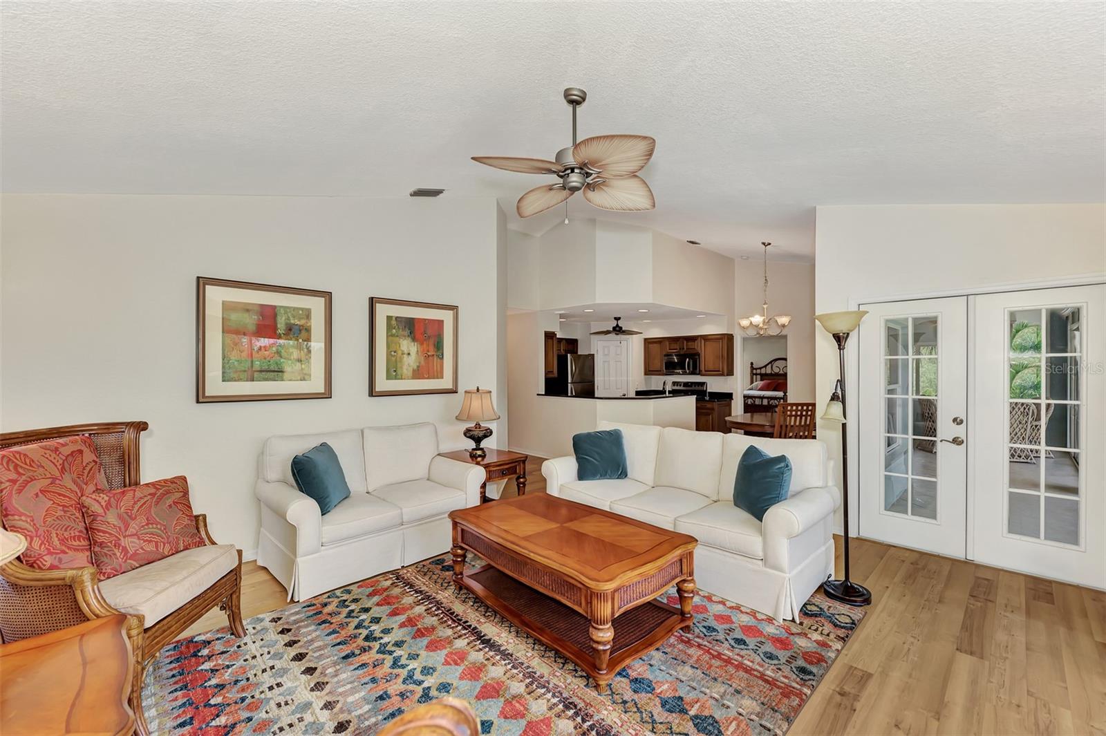Listing Photo 11