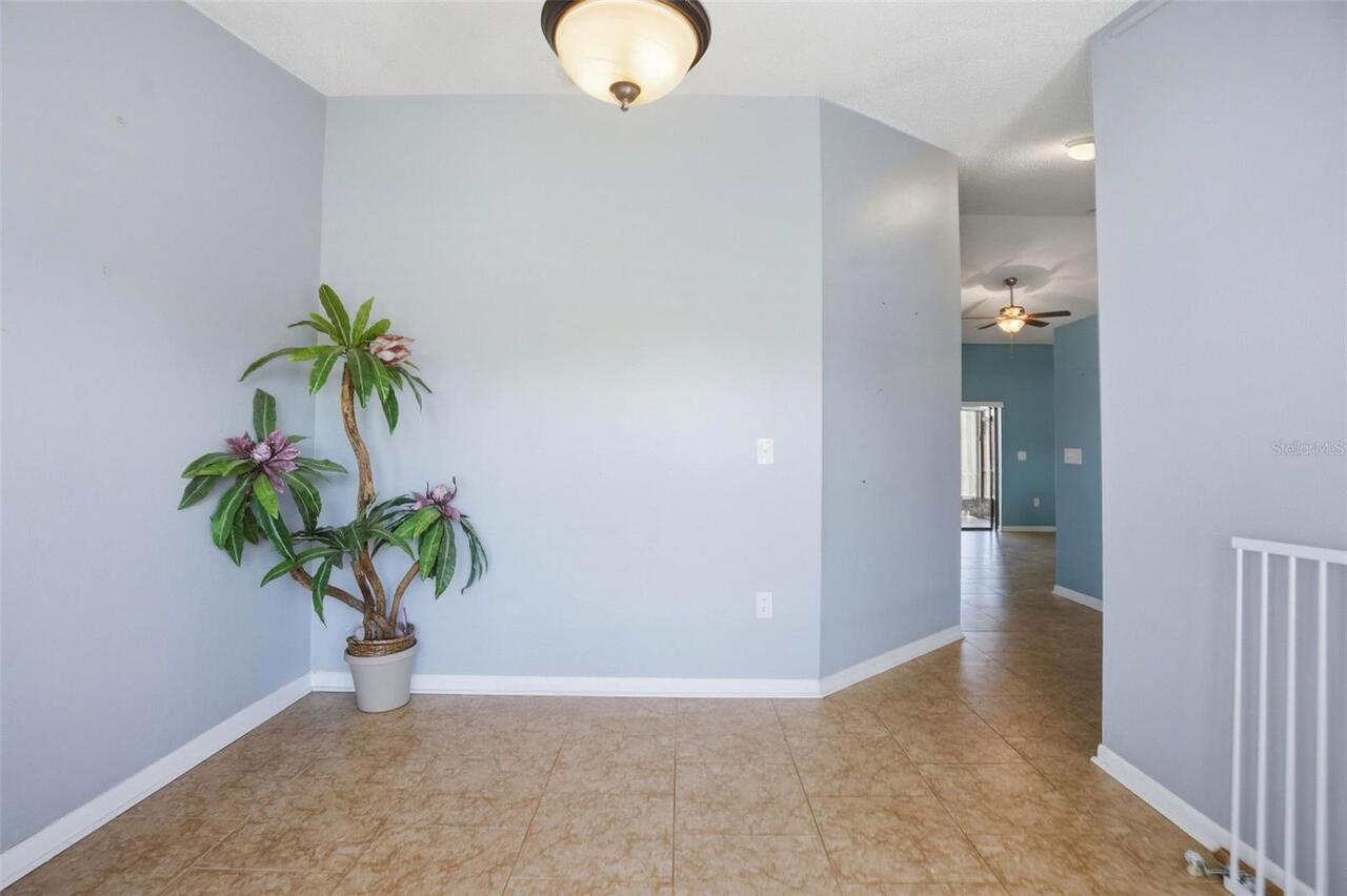 Listing Photo 8