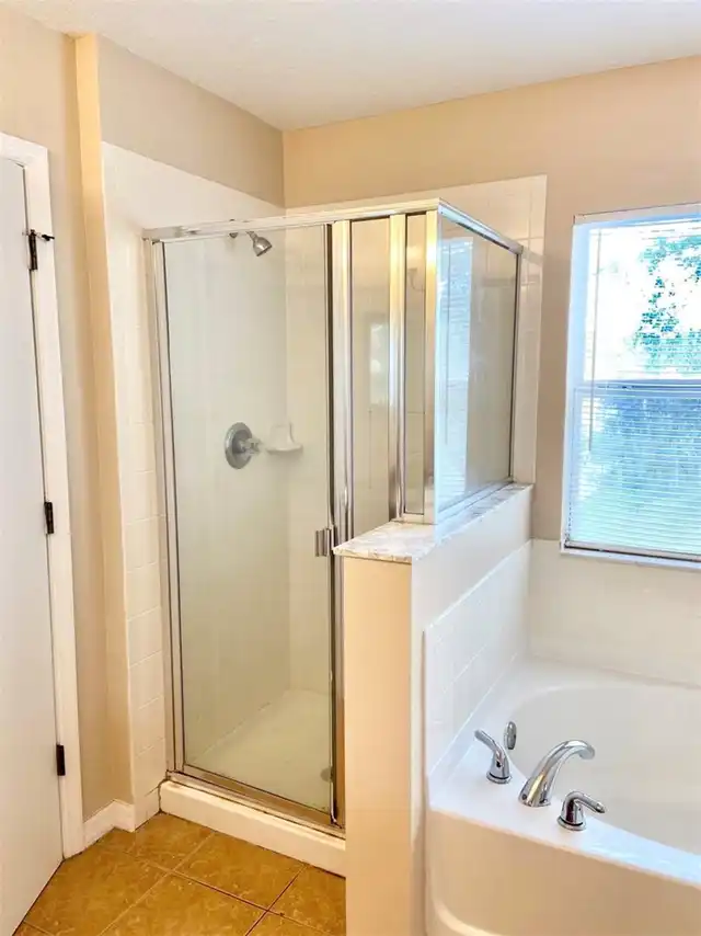 Listing Photo 16