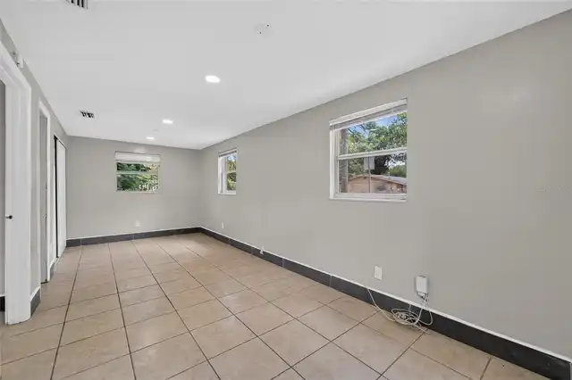 Listing Photo 20
