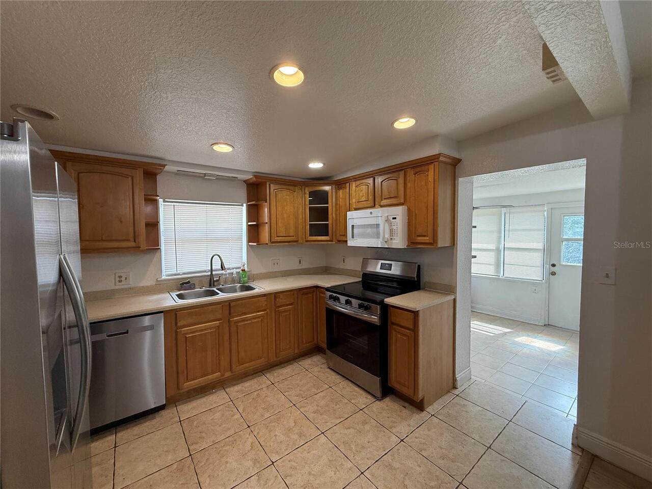 Listing Photo 9