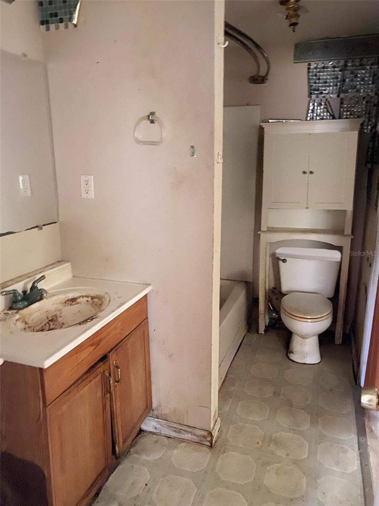 Listing Photo 10