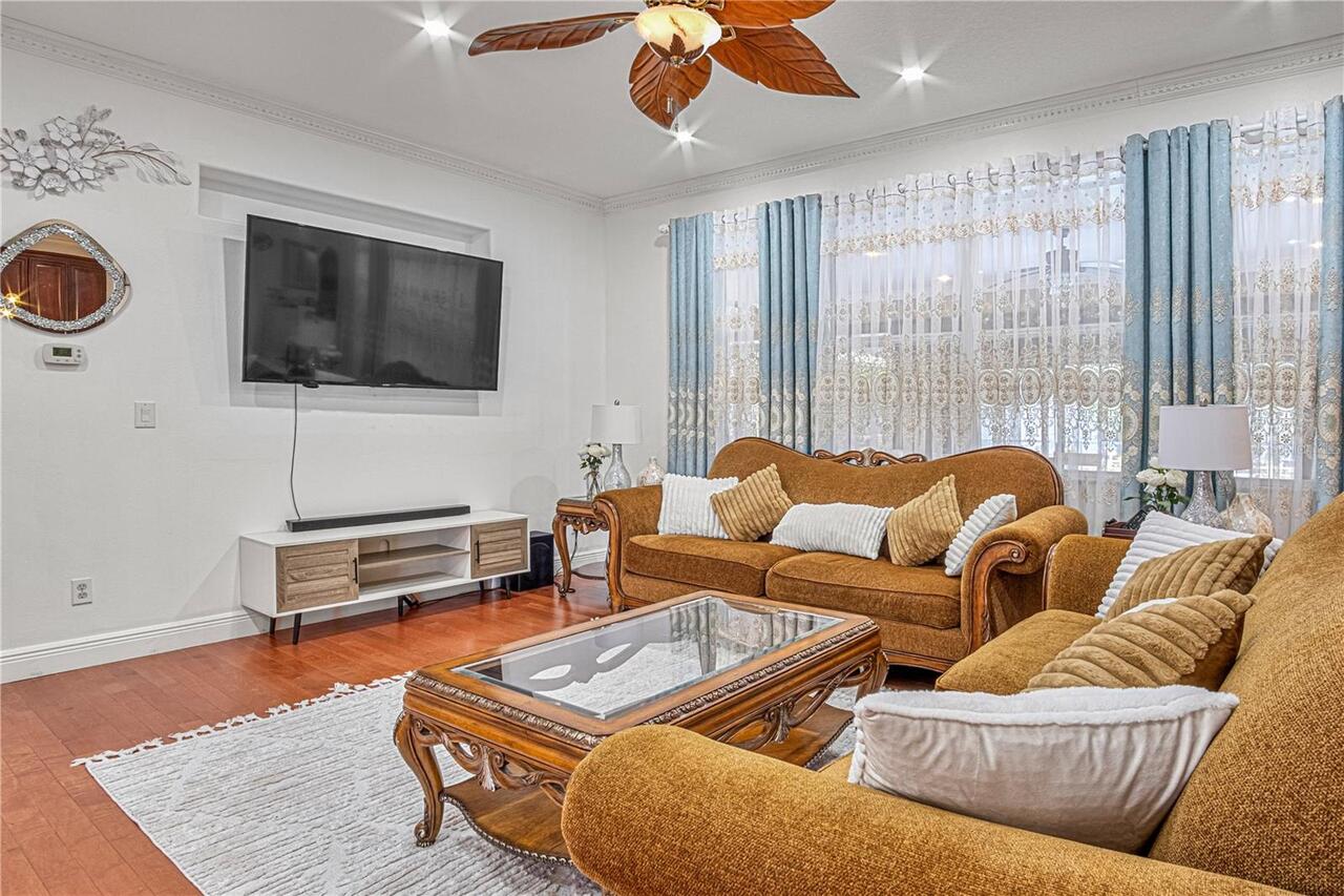 Listing Photo 11