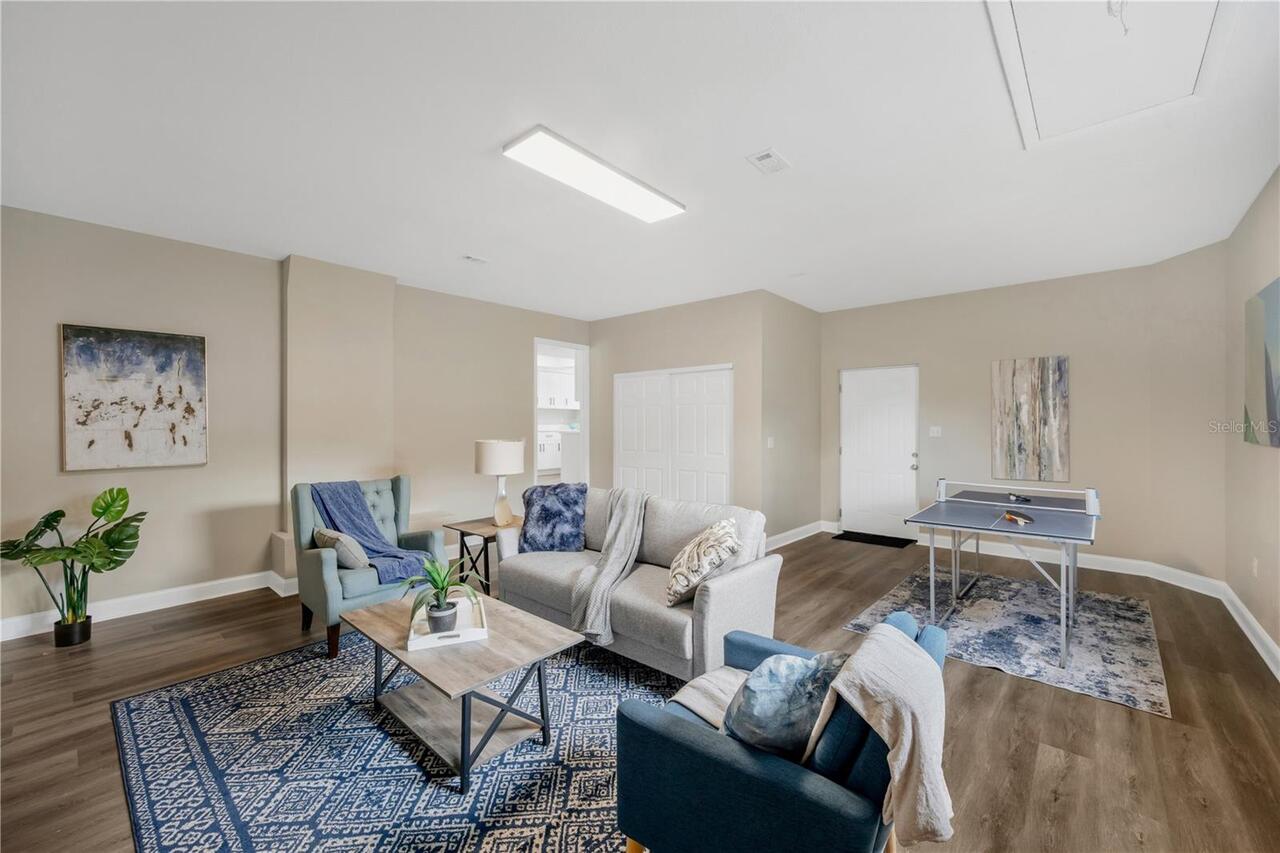 Listing Photo 17