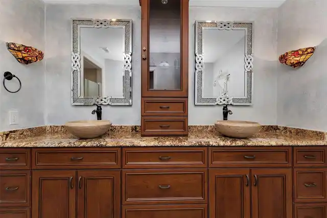 Listing Photo 29