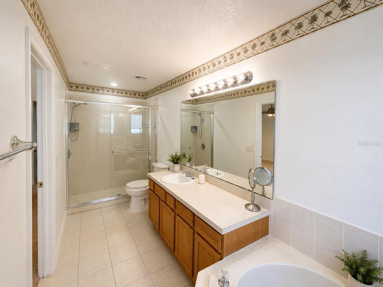 Listing Photo 6