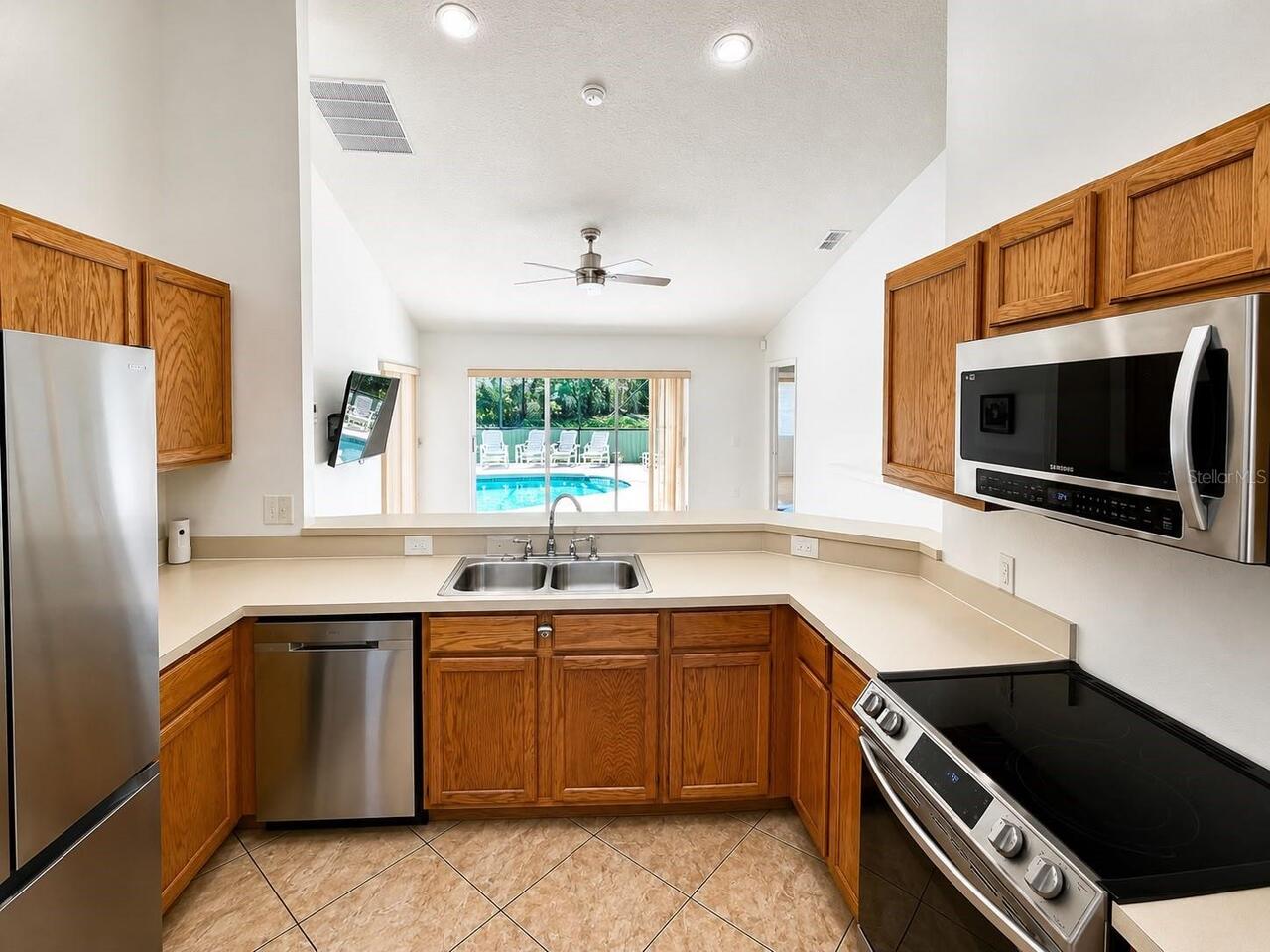 Listing Photo 8