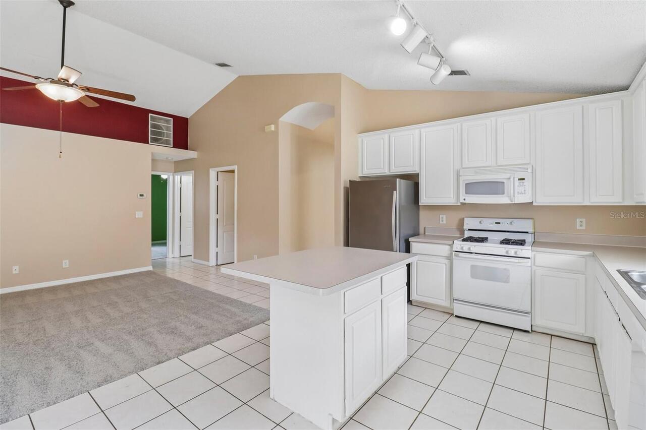 Listing Photo 17
