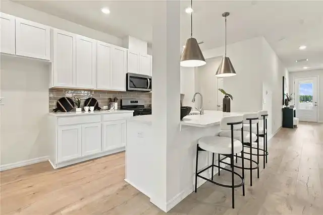 Listing Photo 8