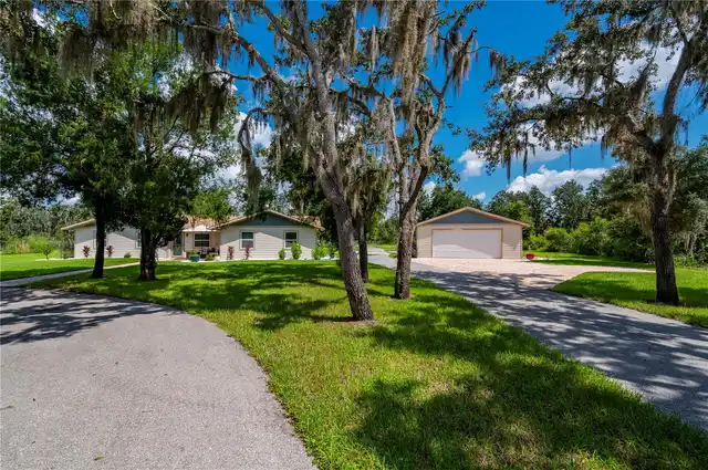 Listing Photo 10