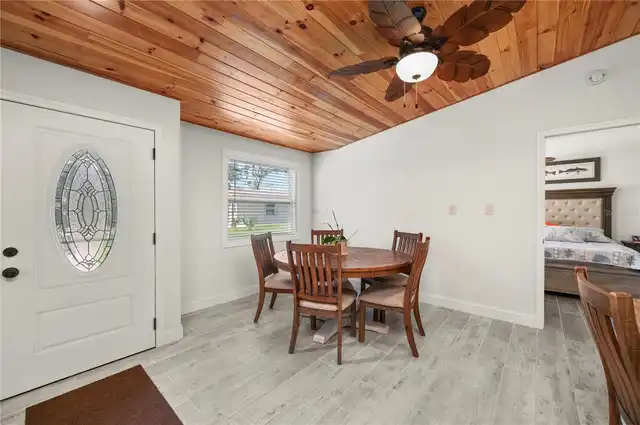 Listing Photo 14