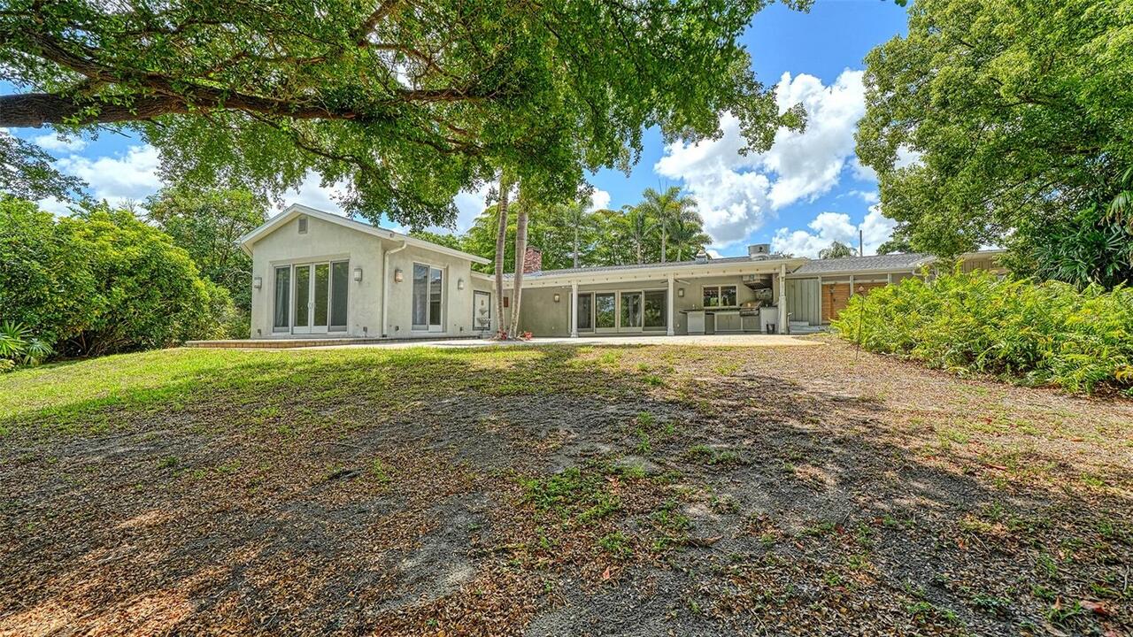 Listing Photo 7