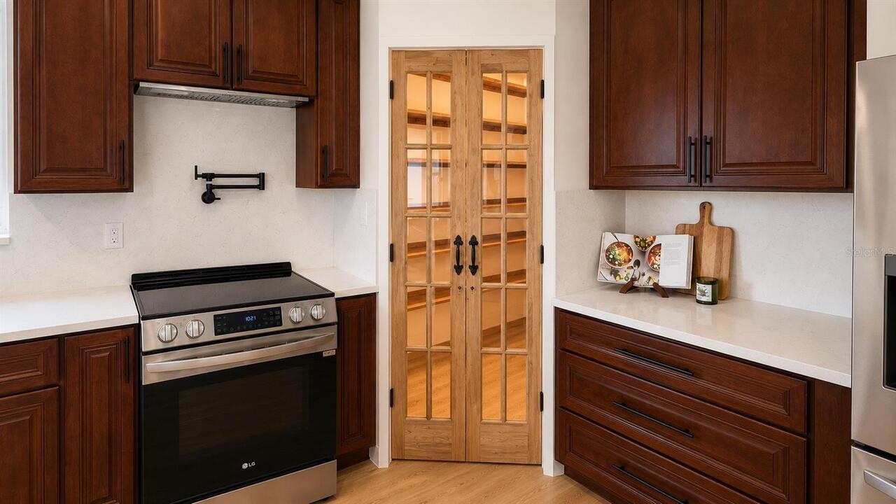 Listing Photo 10