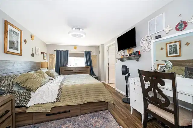 Listing Photo 14