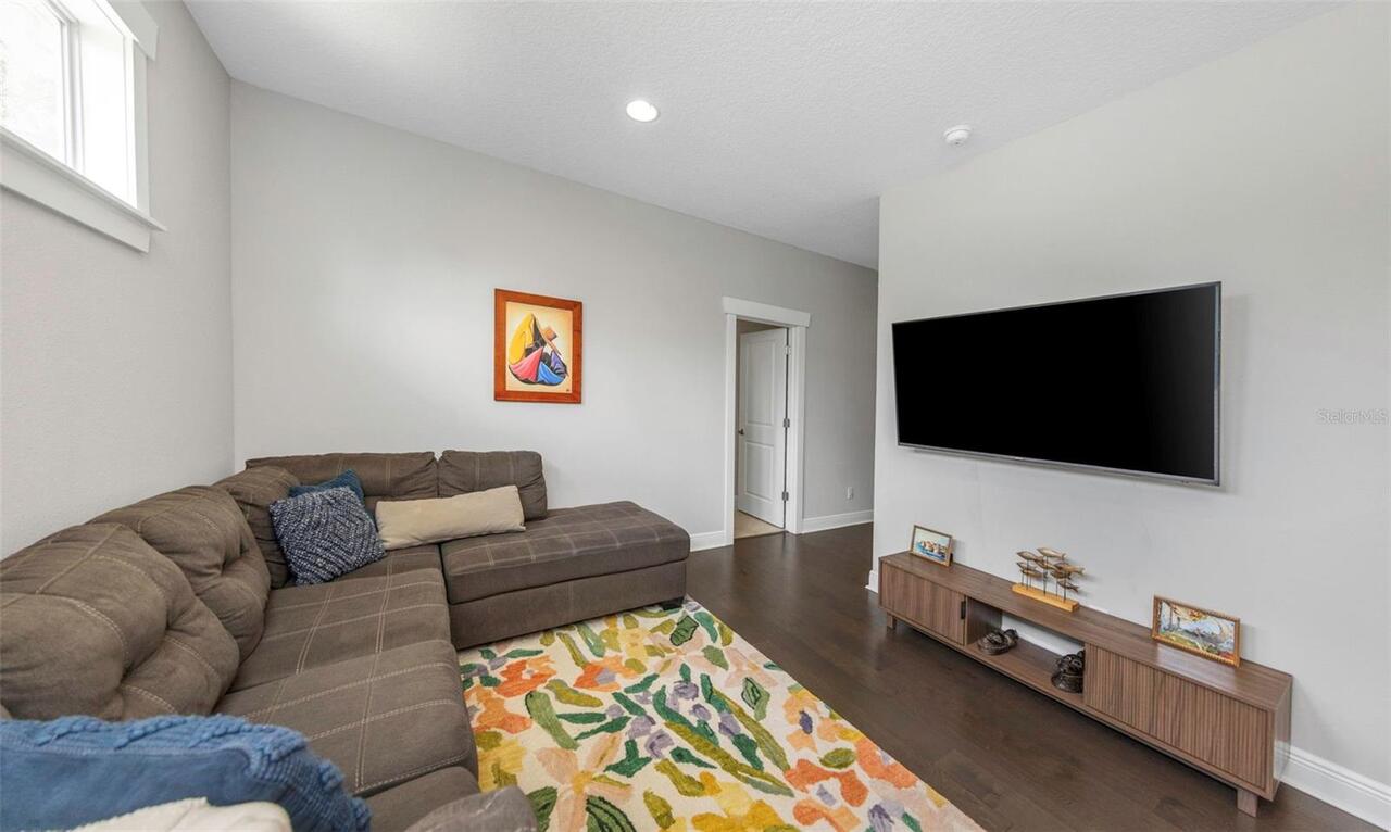 Listing Photo 38