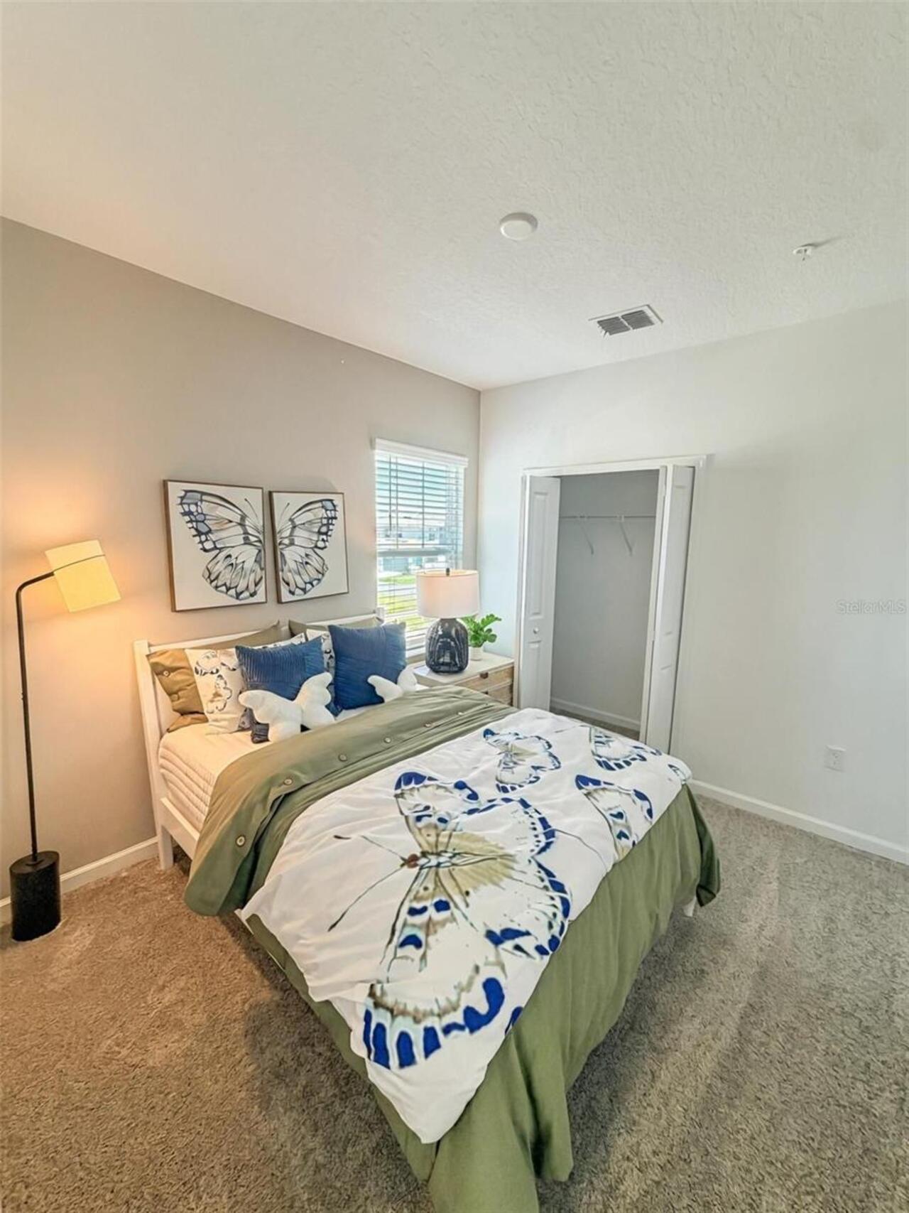Listing Photo 12